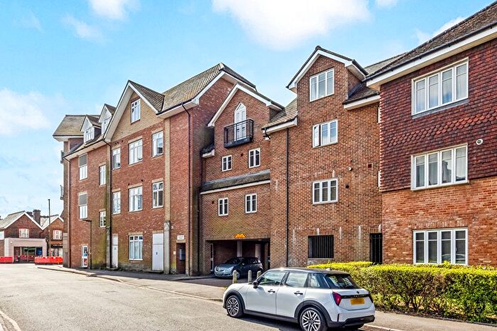 2 Bedroom Flat For Sale In Lumley Road, Elbourne House Lumley Road, RH6
