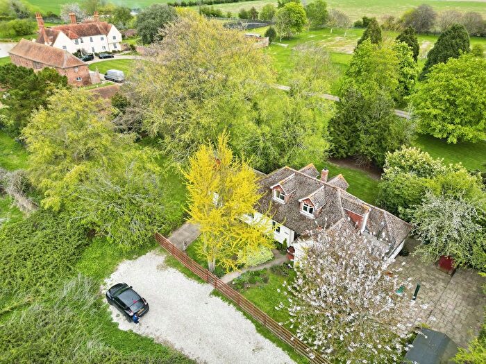 4 Bedroom Detached House For Sale In Little Wakering Hall Lane, Great Wakering, Southend-On-Sea, Essex, SS3