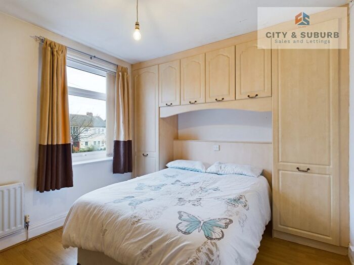 2 Bedroom Flat To Rent In Westbourne Avenue, Walkergate, Newcastle, NE6