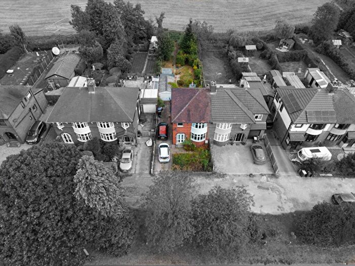 3 Bedroom Semi-Detached House For Sale In Uttoxeter Road, Blythe Bridge, ST11