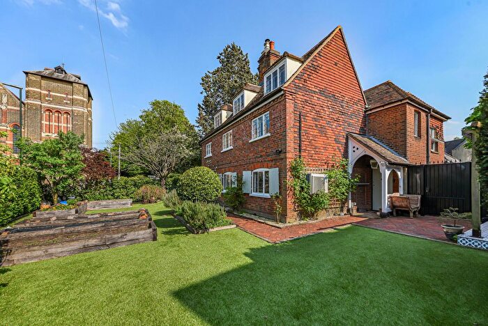 4 Bedroom Cottage To Rent In The Green, Sidcup, DA14