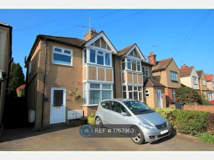 1 Bedroom Flat To Rent In Third Avenue, Watford, WD25
