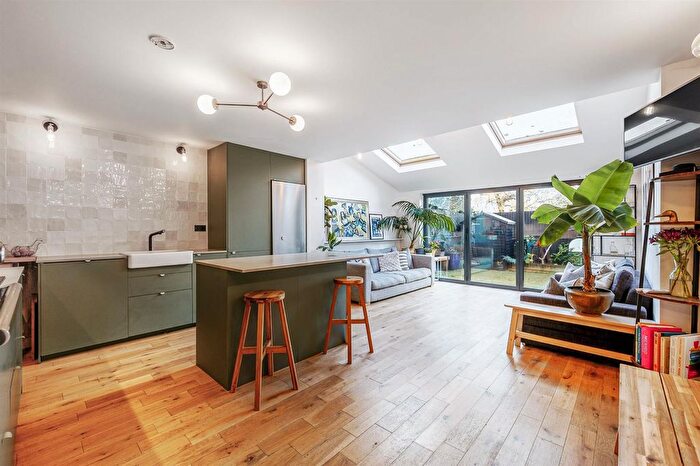 4 Bedroom Terraced House To Rent In Wilkinson Way, London, W4