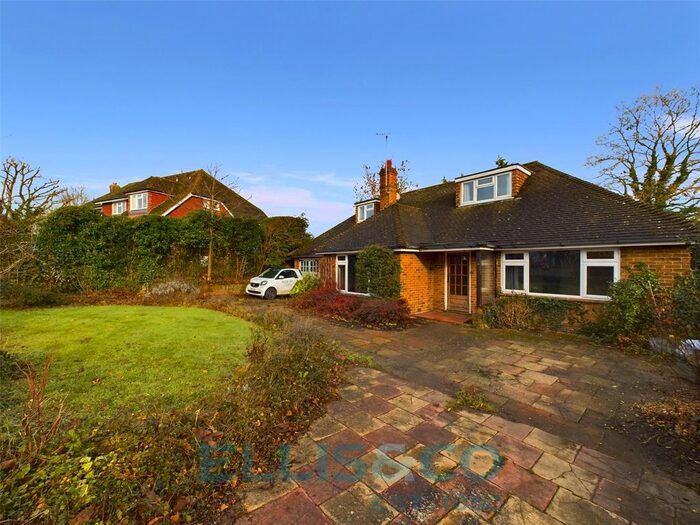 4 Bedroom Chalet To Rent In Rochester Road, Tonbridge, Kent, TN10