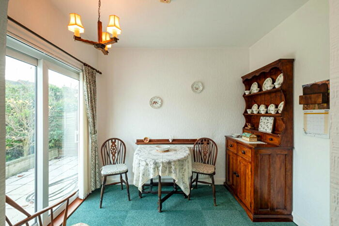 2 Bedroom Semi-Detached House For Sale In Castle Hill, East Leake, LE12
