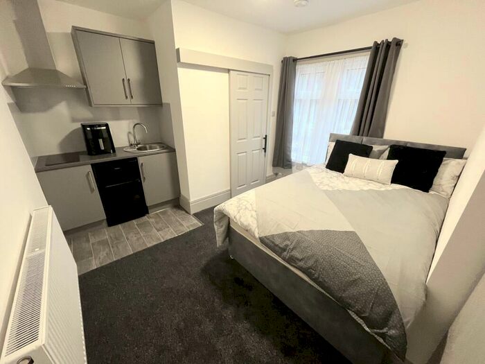 Studio To Rent In New Road, Studio, Woodston, PE2