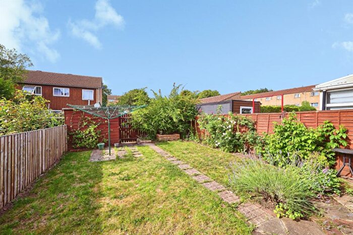 3 Bedroom Terraced House For Sale In Lythemere, Orton Malborne, Peterborough, PE2
