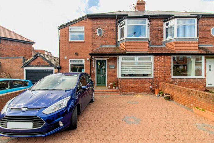 4 Bedroom Semi-Detached House For Sale In Briarsyde, Benton, Newcastle Upon Tyne, NE12