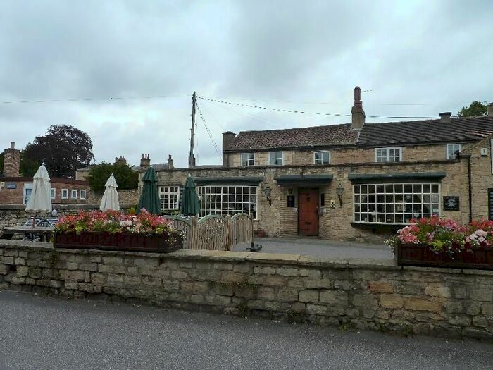 1 Bedroom Flat To Rent In Bank Street, Wetherby, West Yorkshire, Uk, LS22