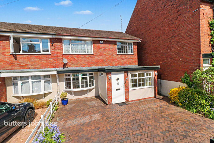 3 Bedroom Semi Detached House For Sale In Cramer Street, Stafford, ST17