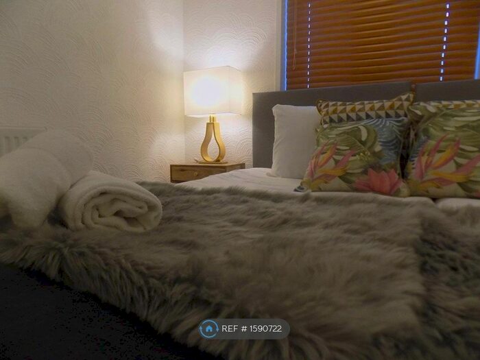 4 Bedroom Semi-Detached House To Rent In Pantbach Road, Cardiff, CF14