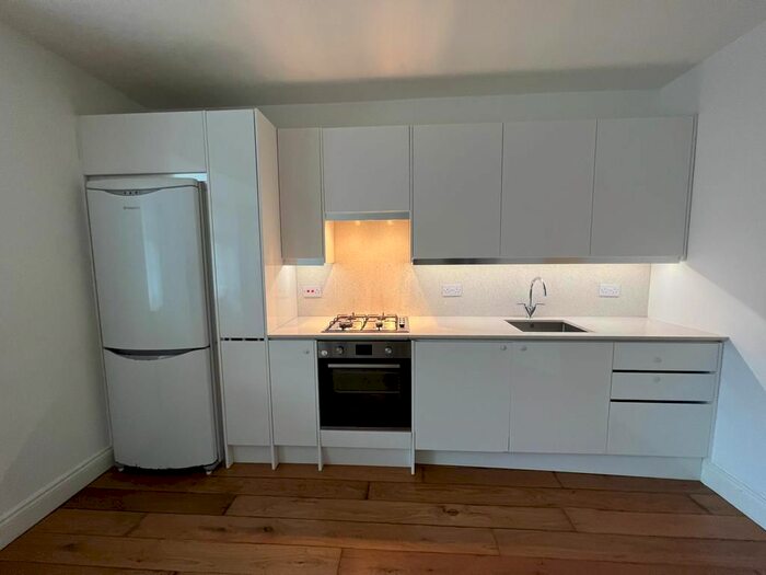 1 Bedroom Flat To Rent In Graham Road, London, E8