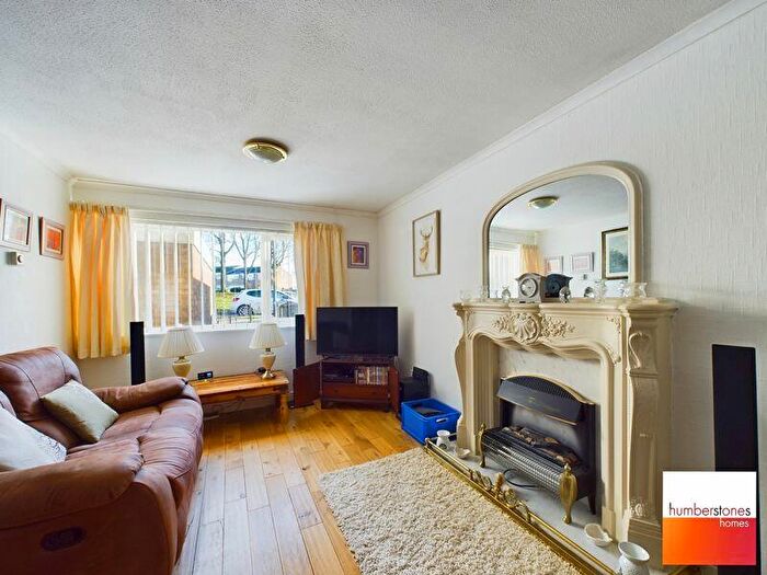 3 Bedroom Terraced House For Sale In Highfield Lane, Quinton, B32