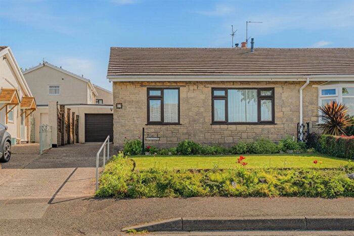 2 Bedroom Semi-Detached Bungalow For Sale In Ambryn Road, New Inn, Pontypool, NP4