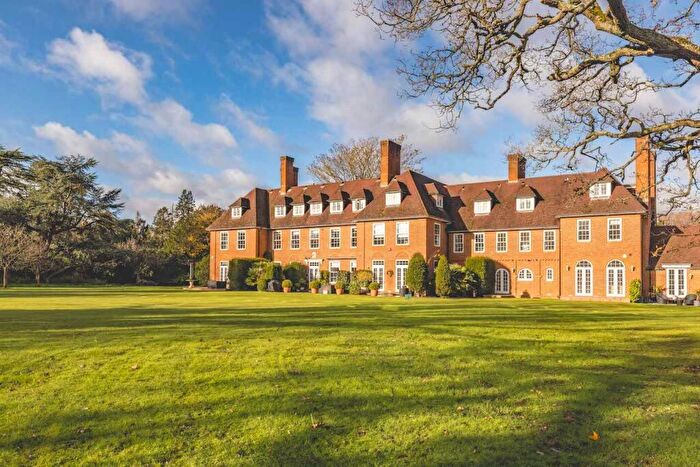 2 Bedroom Apartment To Rent In Lady Yorke Park, Seven Hills Road, Iver Heath, SL0
