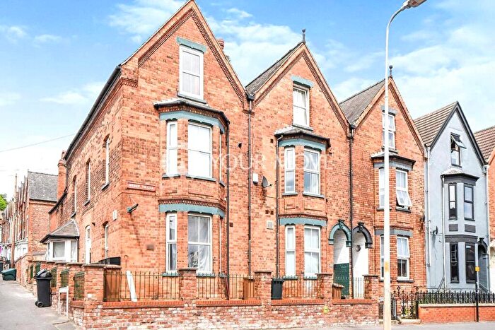 1 Bedroom Flat To Rent In Monks Road, Lincoln, Lincolnshire, LN2