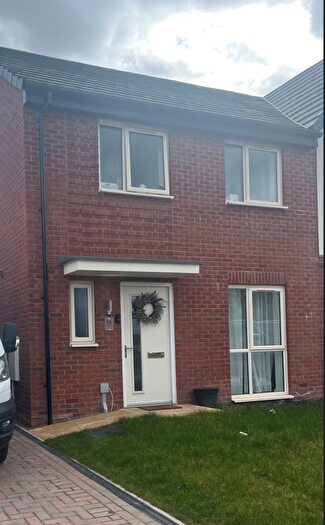 3 Bedroom Semi-Detached House To Rent In Jones Croft, Telford, TF2