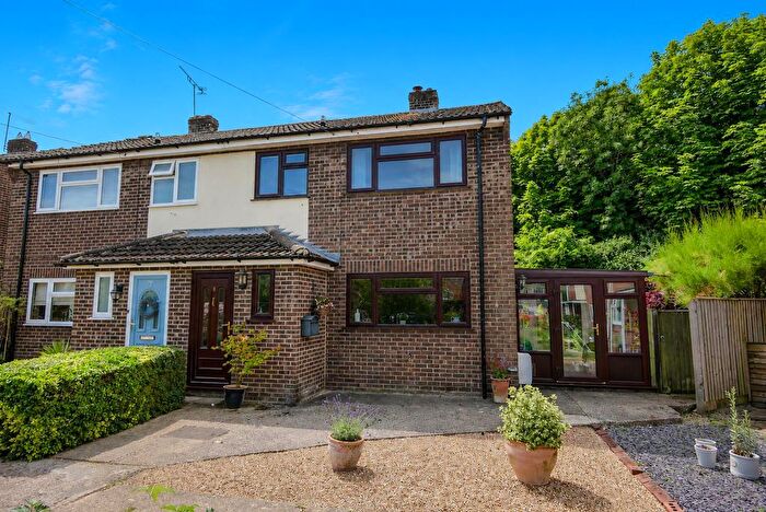 3 Bedroom Semi-Detached House For Sale In The Rowans, Cholsey, OX10