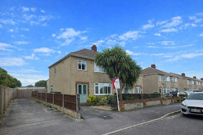 3 Bedroom Semi Detached House For Sale In Cranbourne Road, Patchway, BS34