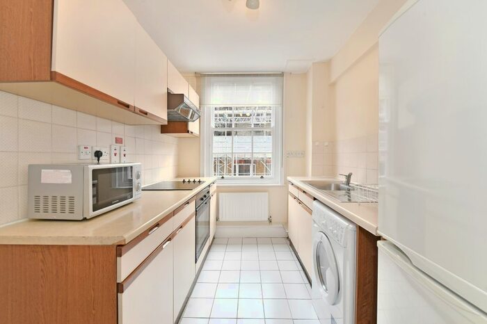 1 Bedroom Flat To Rent In Reeves Mews, London, W1K