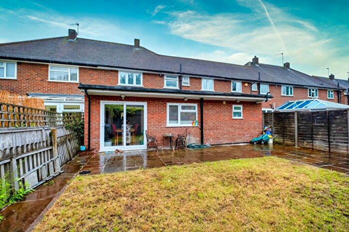 5 Bedroom Terraced House For Sale In Manor Road North, Thames Ditton, Surrey, KT7