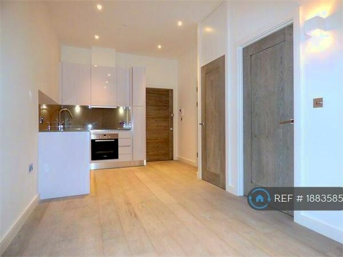 1 Bedroom Flat To Rent In Wellington Street, Slough, SL1