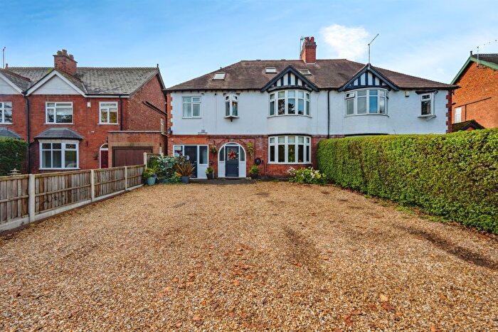 7 Bedroom Semi-Detached House For Sale In Station Road, Mickleover, Derby, DE3