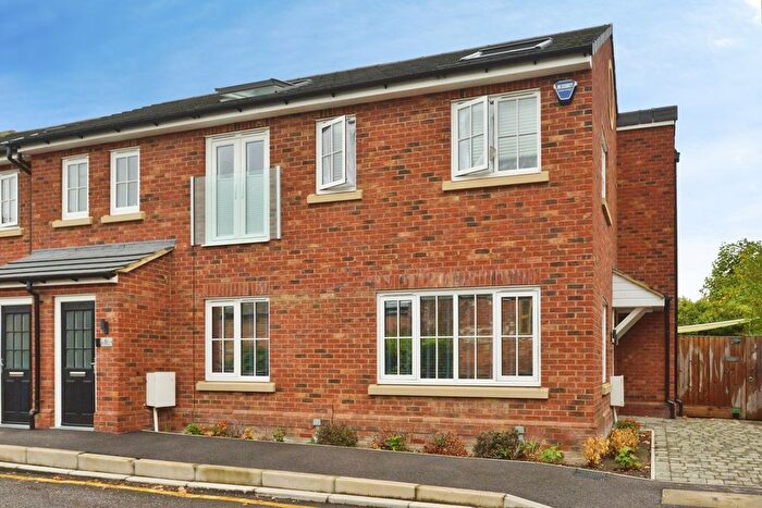 2 Bedroom Flat For Sale In Vicarage Road, Stony Stratford, Milton Keynes, Buckinghamshire, MK11