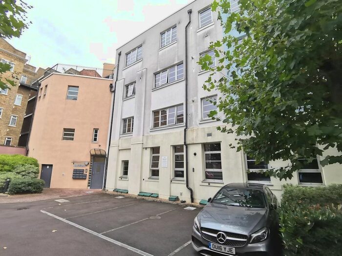 2 Bedroom Flat To Rent In Sunlight Square, Bethanal Green, London, E2