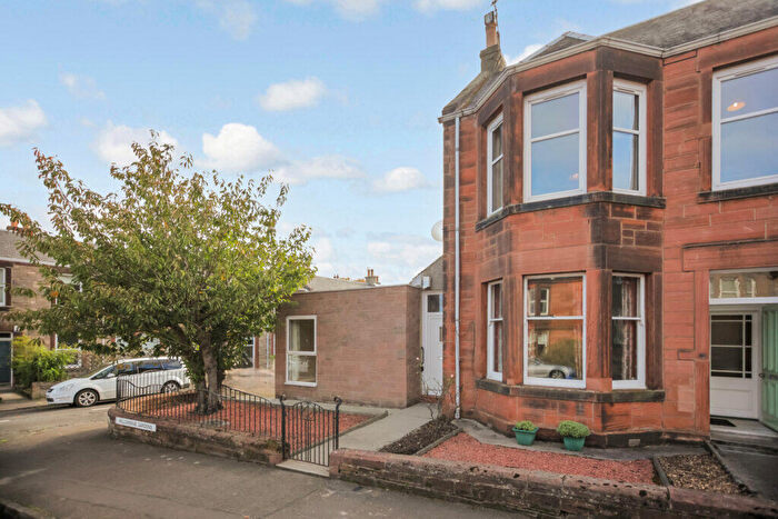 3 Bedroom Flat For Sale In Willowbrae Gardens, Willowbrae, Edinburgh, EH8