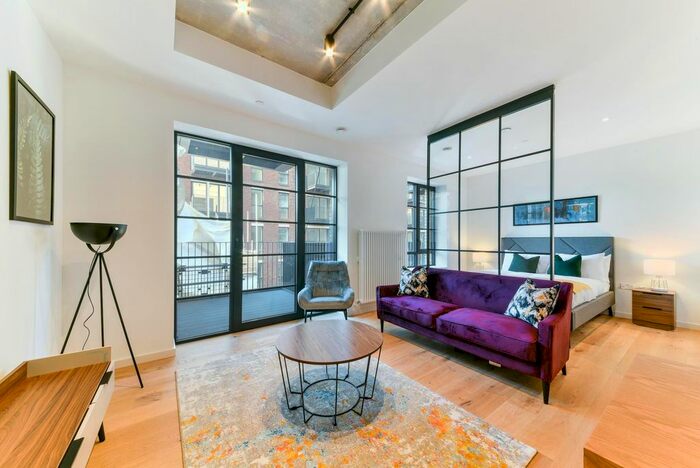 Studio To Rent In Rendel House, Goodluck Hope, London, E14