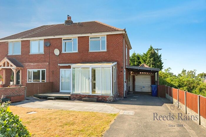 3 Bedroom Semi-Detached House For Sale In Station Road, Wistow, Selby, North Yorkshire, YO8