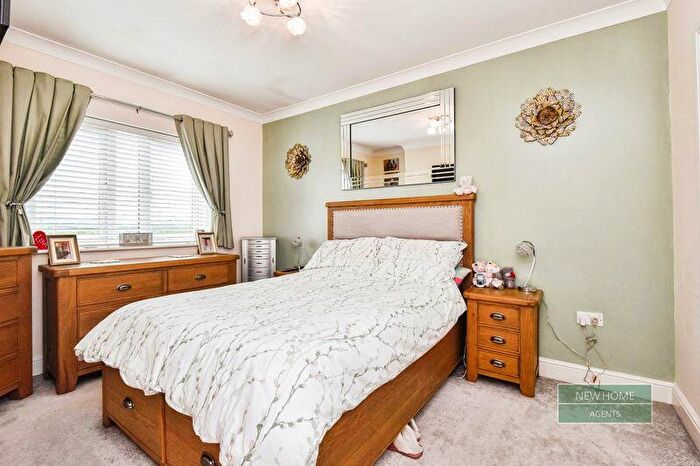 4 Bedroom Detached House For Sale In Parc Fferws, Ammanford, Carmarthenshire, SA18