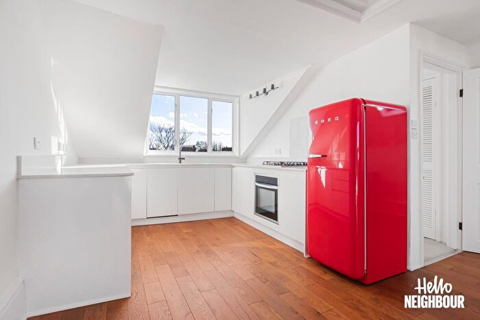 2 Bedroom Flat To Rent In Beresford Road, London, N5