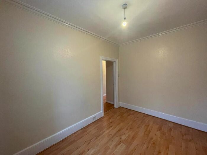4 Bedroom Maisonette To Rent In Lynton Road, Harrow, Greater London, HA2