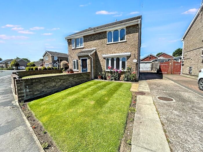 2 Bedroom Semi-Detached House For Sale In Evergreen Drive, Hull, HU6