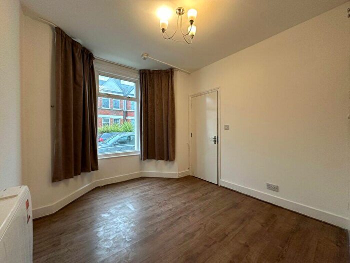 Studio To Rent In En-suite Room – Argyle Road, Tottenham, N17