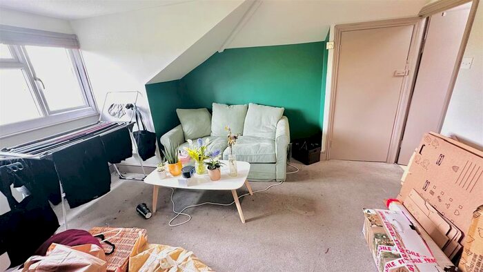 2 Bedroom Flat To Rent In Fordwych Road, London, NW2