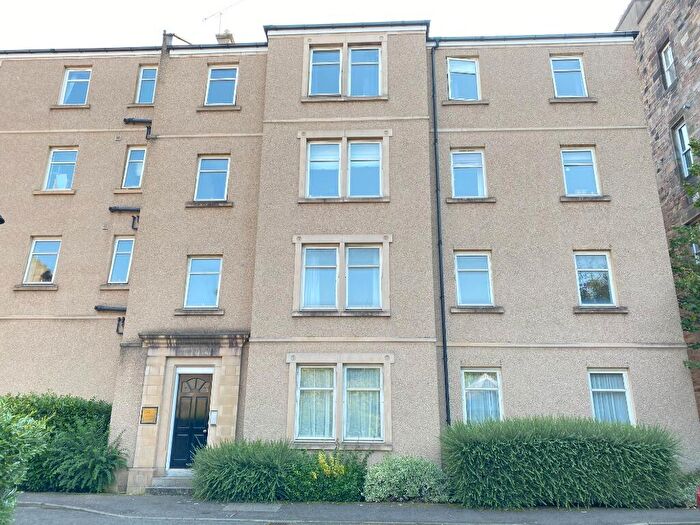 2 Bedroom Flat To Rent In Lauriston Gardens, Meadows, Edinburgh, EH3