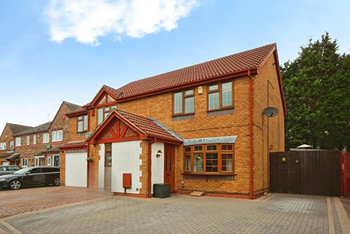 2 Bedroom Semi Detached House For Sale In Julie Croft, Bilston, WV14