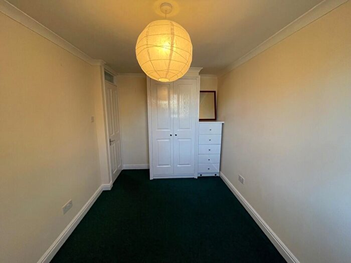 2 Bedroom Apartment To Rent In Clouds Hill Road, Bristol, BS5