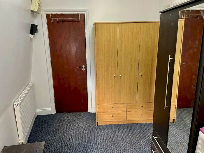 Studio To Rent In Loveridge Mews, London, NW6