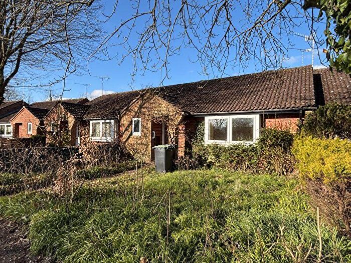 2 Bedroom Bungalow For Sale In Sheasby Close, Sixpenny Handley, SP5