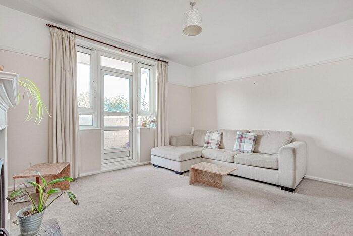2 Bedroom Flat To Rent In Arthur Henderson House, Fulham Road, SW6