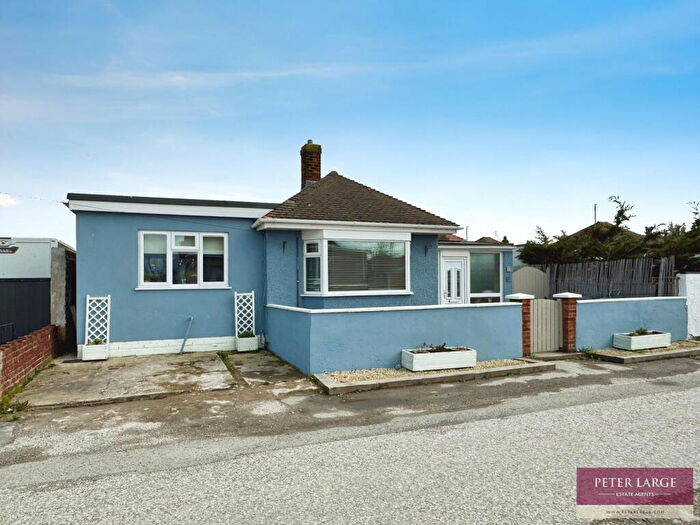 3 Bedroom Detached Bungalow For Sale In A Dinas Avenue, Conwy, LL18