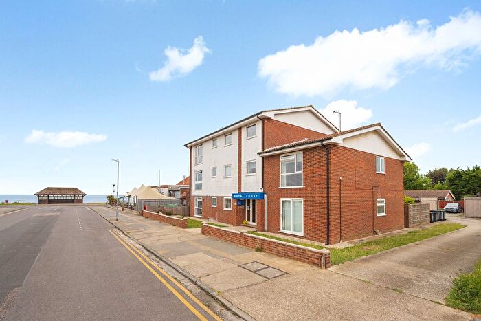 1 Bedroom Flat For Sale In Royal Court, Pier Avenue, Whitstable, CT5
