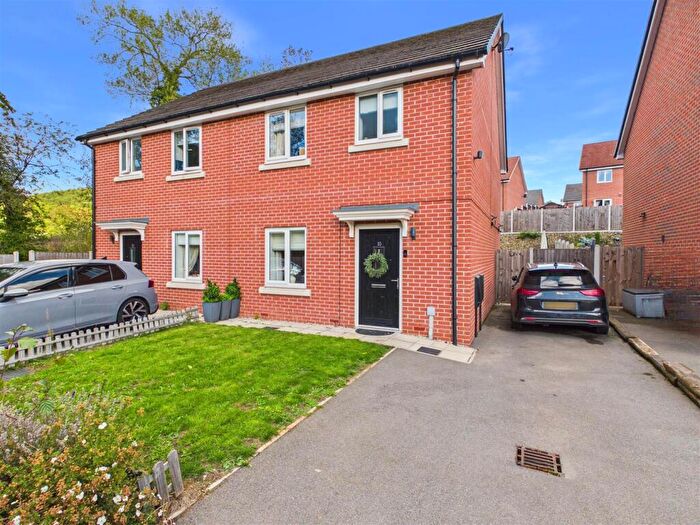 3 Bedroom Semi Detached House For Sale In Sail Court, Chesterfield, S41