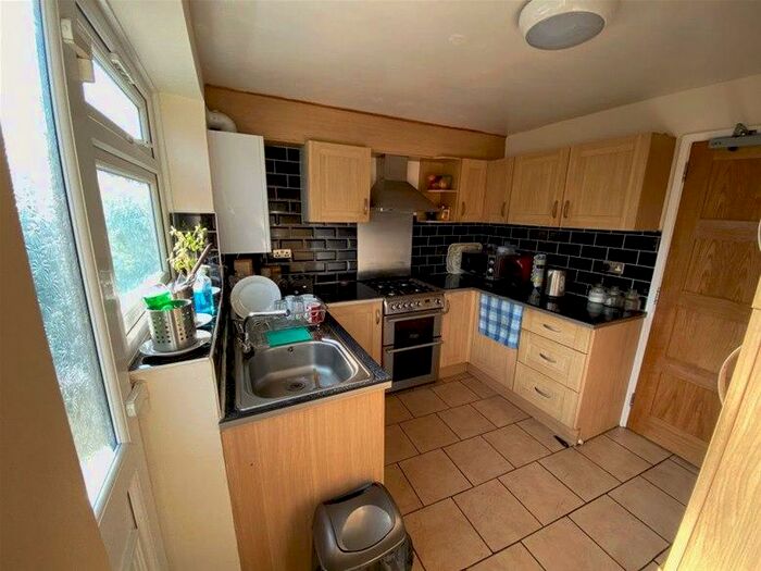 6 Bedroom House To Rent In Rymers Lane, Cowley, Oxford, OX4