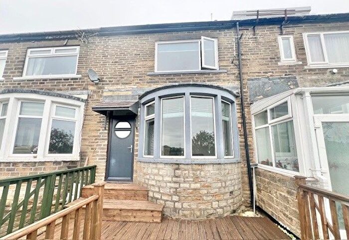 2 Bedroom Property To Rent In Park View Avenue, Halifax, HX3
