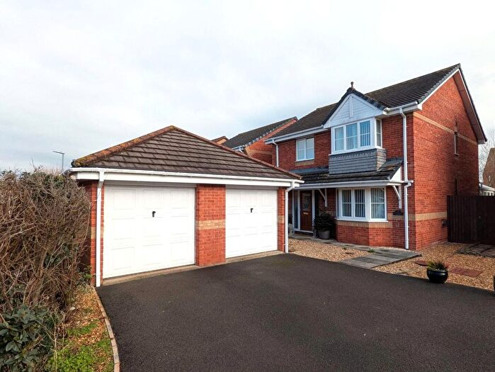 4 Bedroom Detached House For Sale In Priestley Way, Burnham-On-Sea, TA8